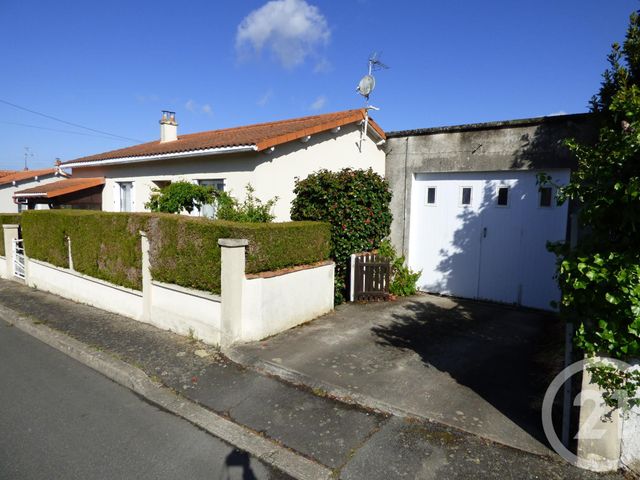 maison à vendre - 5 pièces - 66.3 m2 - PARTHENAY - 79 - POITOU-CHARENTES - Century 21 Amb Immobilier maison à vendre - 5 pièces - 66.3 m2 - PARTHENAY - 79 - POITOU-CHARENTES - Century 21 Amb Immobilier