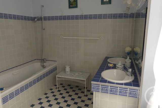 Afficher la photo en grand maison à vendre - 7 pièces - 185.0 m2 - MAZIERES EN GATINE - 79 - POITOU-CHARENTES - Century 21 Amb Immobilier