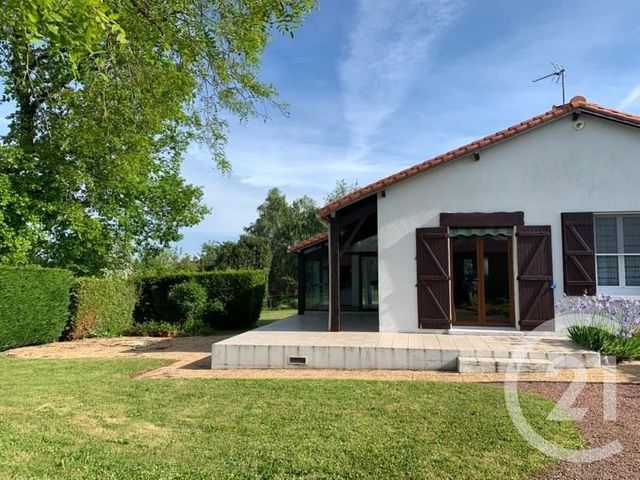maison à vendre - 4 pièces - 114.28 m2 - PARTHENAY - 79 - POITOU-CHARENTES - Century 21 Amb Immobilier