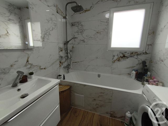 maison à vendre - 6 pièces - 111.54 m2 - LA FERRIERE EN PARTHENAY - 79 - POITOU-CHARENTES - Century 21 Amb Immobilier