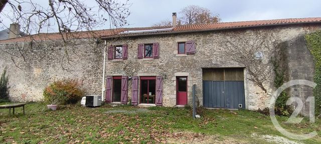 maison à vendre - 6 pièces - 109.7 m2 - PARTHENAY - 79 - POITOU-CHARENTES - Century 21 Amb Immobilier