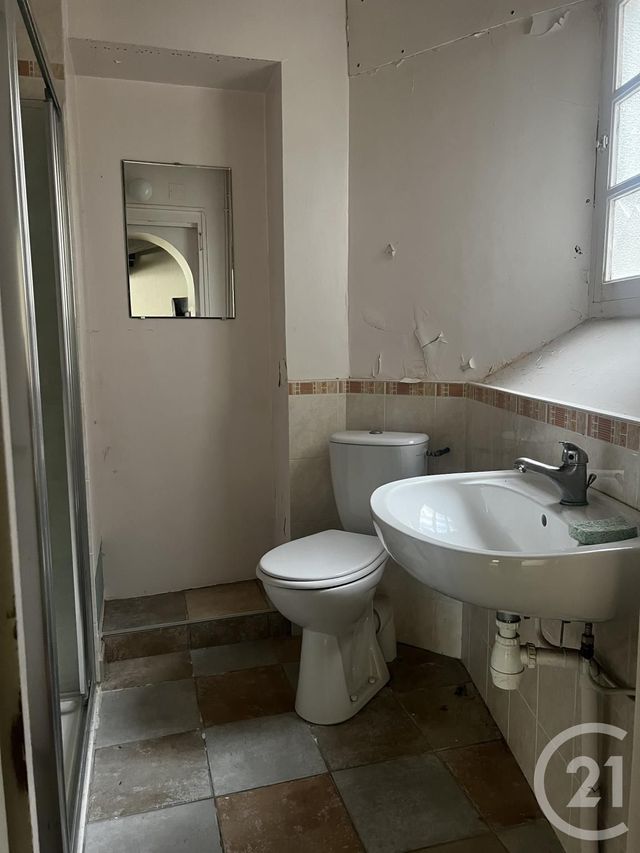 Appartement F4 à vendre - 6 pièces - 153.68 m2 - PARTHENAY - 79 - POITOU-CHARENTES - Century 21 Amb Immobilier