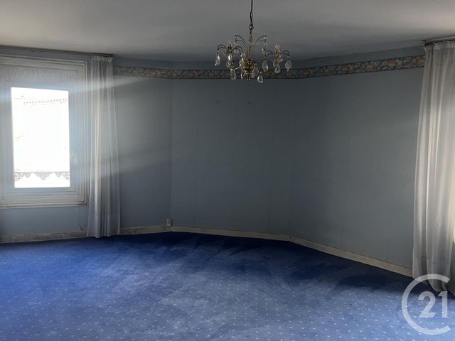 Appartement F4 à vendre - 6 pièces - 153.68 m2 - PARTHENAY - 79 - POITOU-CHARENTES - Century 21 Amb Immobilier