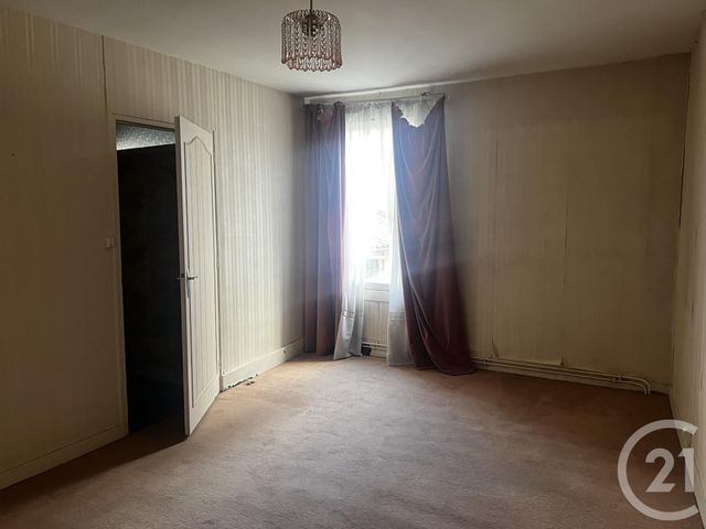 Appartement F4 à vendre - 6 pièces - 153.68 m2 - PARTHENAY - 79 - POITOU-CHARENTES - Century 21 Amb Immobilier