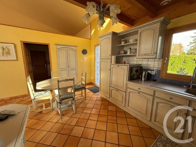 maison à vendre - 6 pièces - 154.47 m2 - CHAMPDENIERS ST DENIS - 79 - POITOU-CHARENTES - Century 21 Amb Immobilier