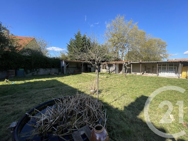maison à vendre - 4 pièces - 85.0 m2 - CHATILLON SUR THOUET - 79 - POITOU-CHARENTES - Century 21 Amb Immobilier