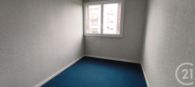 Appartement F3 à louer - 4 pièces - 69.97 m2 - PARTHENAY - 79 - POITOU-CHARENTES - Century 21 Amb Immobilier