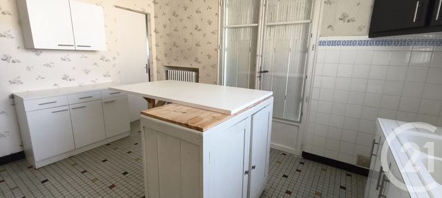 maison à vendre - 7 pièces - 136.71 m2 - CHATILLON SUR THOUET - 79 - POITOU-CHARENTES - Century 21 Amb Immobilier