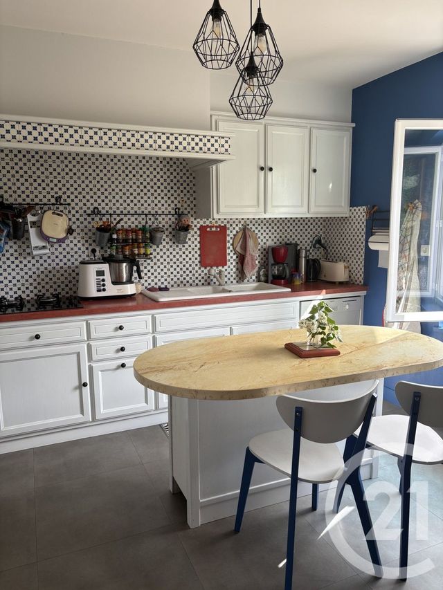 maison à vendre - 7 pièces - 132.96 m2 - PARTHENAY - 79 - POITOU-CHARENTES - Century 21 Amb Immobilier