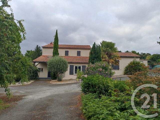 maison à vendre - 7 pièces - 132.96 m2 - PARTHENAY - 79 - POITOU-CHARENTES - Century 21 Amb Immobilier